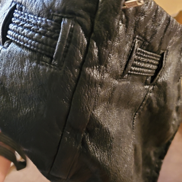 Free people. Sz 0. Faux leather skirt. - Picture 7 of 15